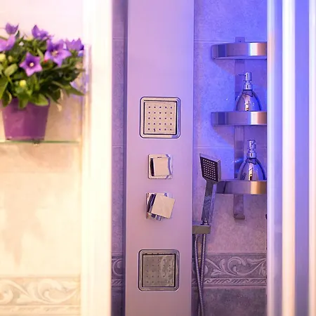 شقة Luxury Domus *