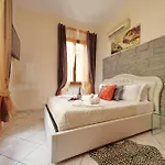 Luxury Domus Apartment *