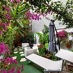 Luxury Domus Apartment Rom