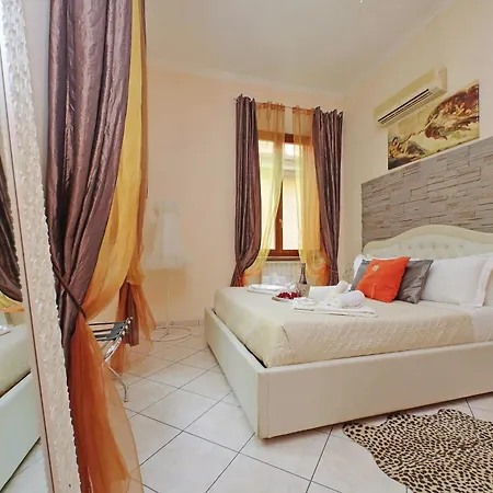 Luxury Domus Διαμέρισμα *