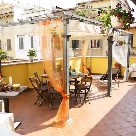 Luxury Domus Apartment *